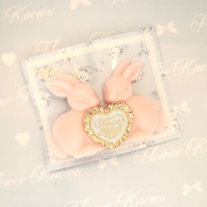 Flower Knows Pink and Gold Hair Clip